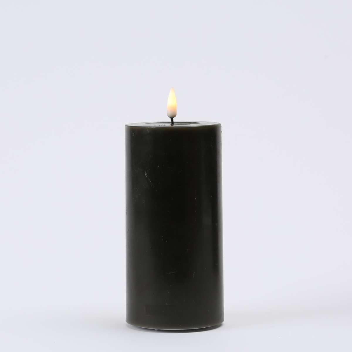 Deluxe Homeart LED Stumpenkerze alle Farben 7,5x12,5cm