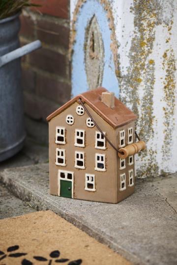 BDCE7F6B-7155-4FF9-B78E-F7CAEE724BC0_4_5005_c