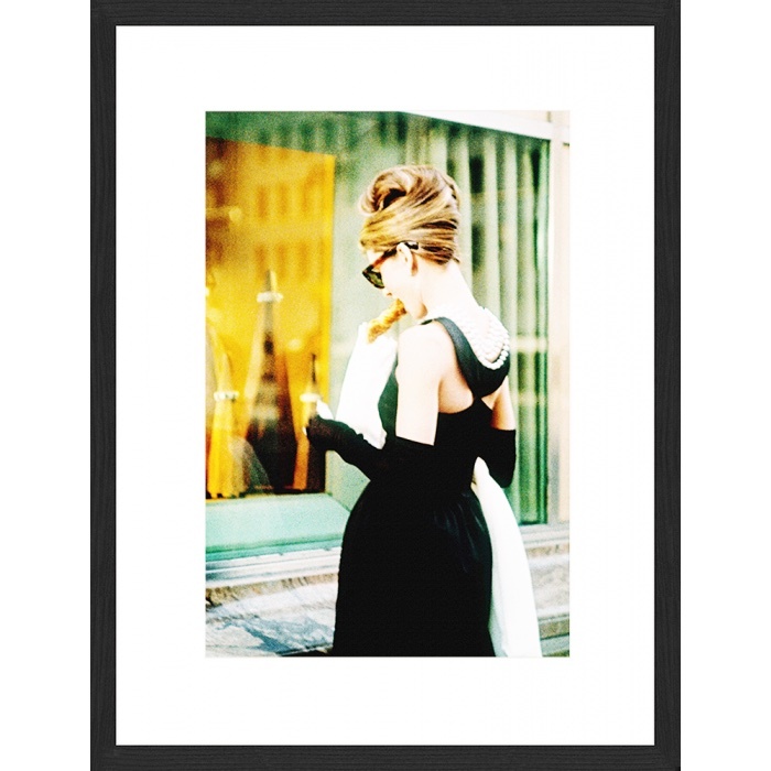 Wandbild Audrey Hepburn at Tiffanys 60 x 80 cm